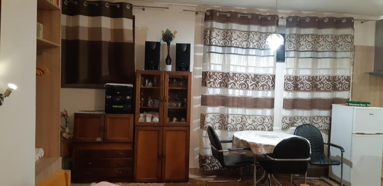 Apartman Yvet Sucany Екстериор снимка