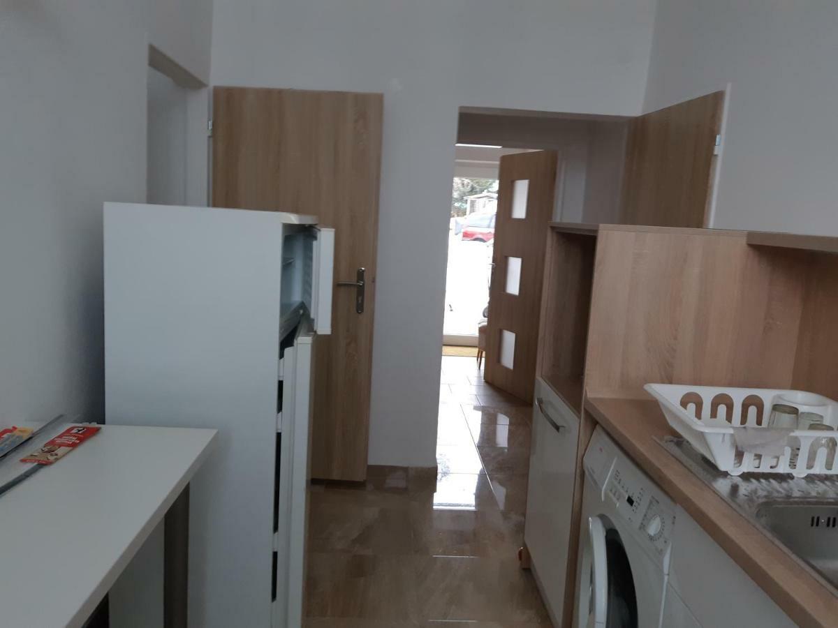 Apartman Yvet Sucany Екстериор снимка